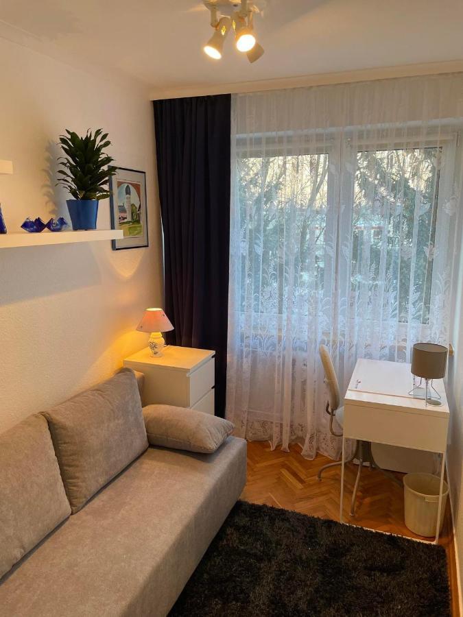 Apartament Pod Pawiem オルシュティン エクステリア 写真